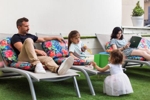 Kids-Friendly Holidays in Nice: Sunshine and Family Fun Await