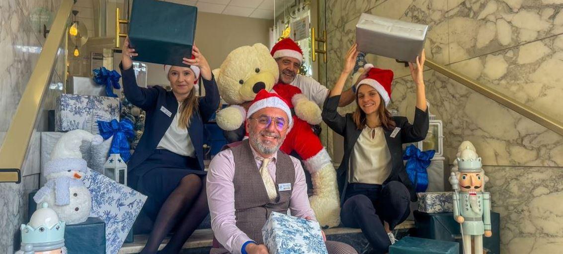 Noël en famille à Nice : activités, bonnes adresses et séjour idéal à l’Hôtel Locarno