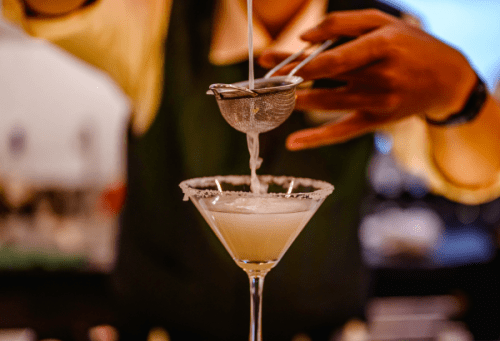 Top 5 : Les meilleures adresses cocktail de Nice à absolument tester en 2025
